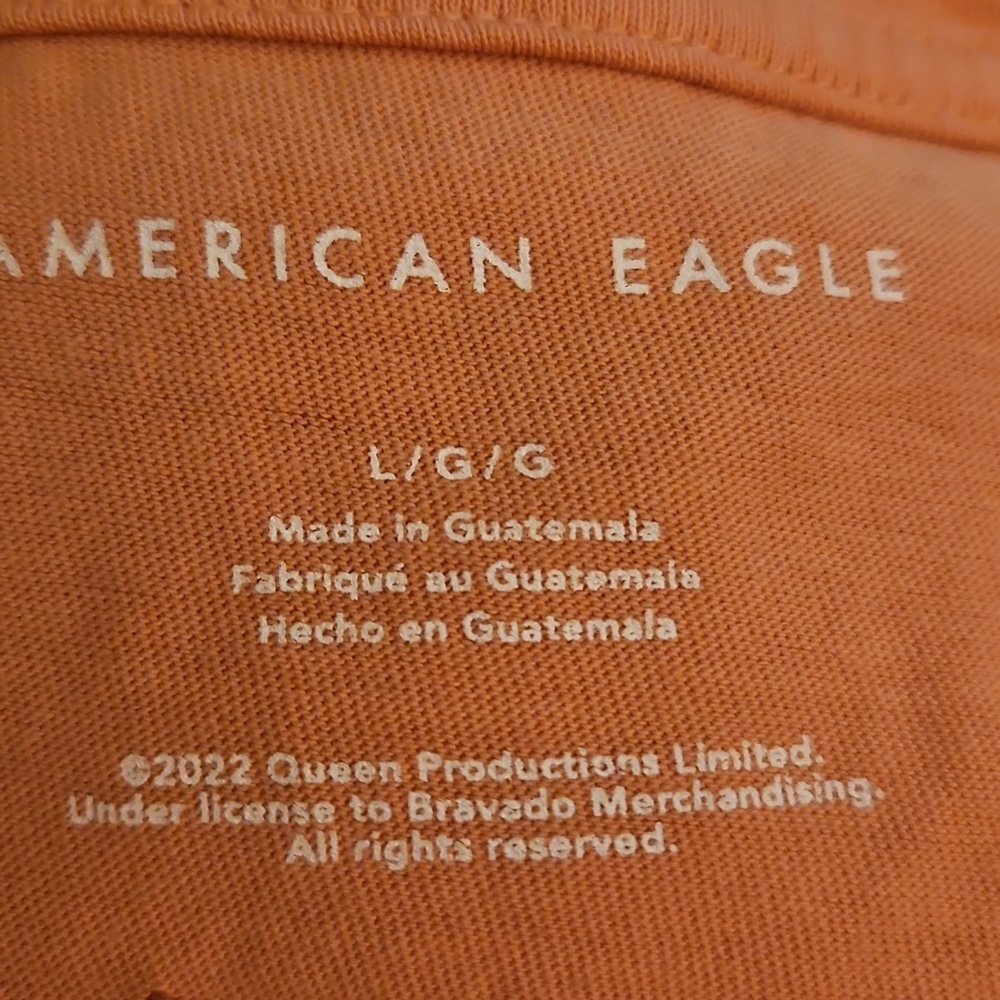 3/$30 AMERICAN EAGLE Peach Queen Band Tour 1975 Oversized T-Shirt - Picture 7 of 11